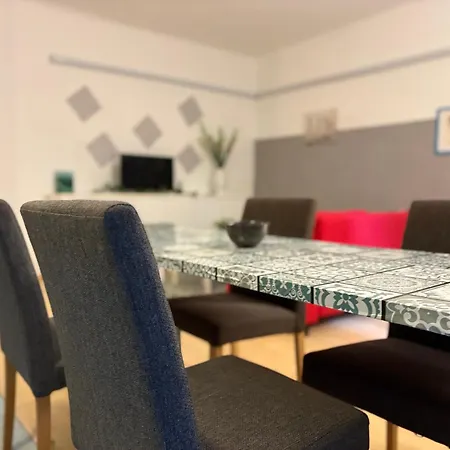 Urban Marvel Retro ブラチスラヴァ