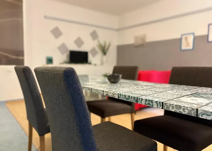 Urban Marvel Retro ブラチスラヴァ