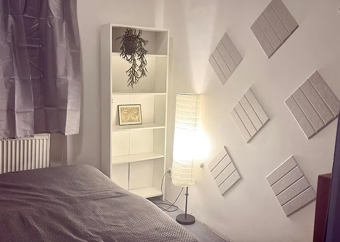 Urban Marvel Retro Appartement *